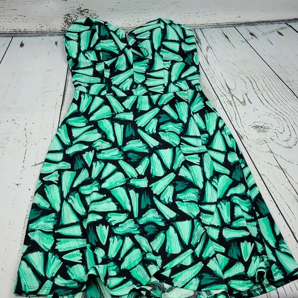 Candie's | Dresses | Candies Green Floral Leaf Dress Strapless Small | Poshmark Candie's | Dresses | Candies Green Floral Leaf Dress Strapless Small | Poshmark